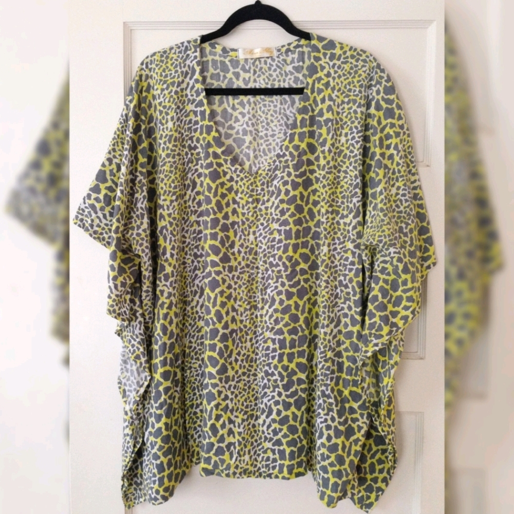 Ava Sky Hawaii Tunic Top 🌺